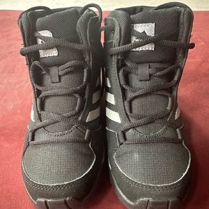 GREAT CONDITION - ADIDAS Hyperhiker Hiking Boots Kids Core Black/Grey - Size 12